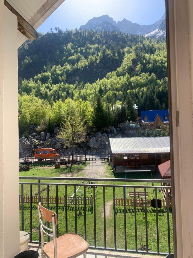 Hotel Bujtina Izet Selimaj Valbone Exteriér fotografie