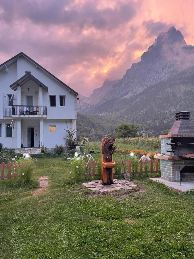 Hotel Bujtina Izet Selimaj Valbone Exteriér fotografie