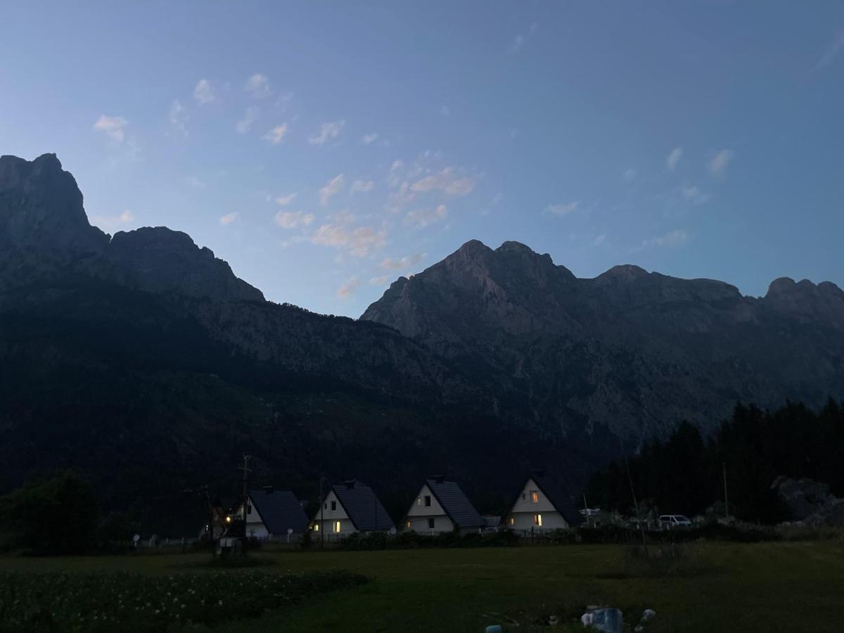 Hotel Bujtina Izet Selimaj Valbone Exteriér fotografie