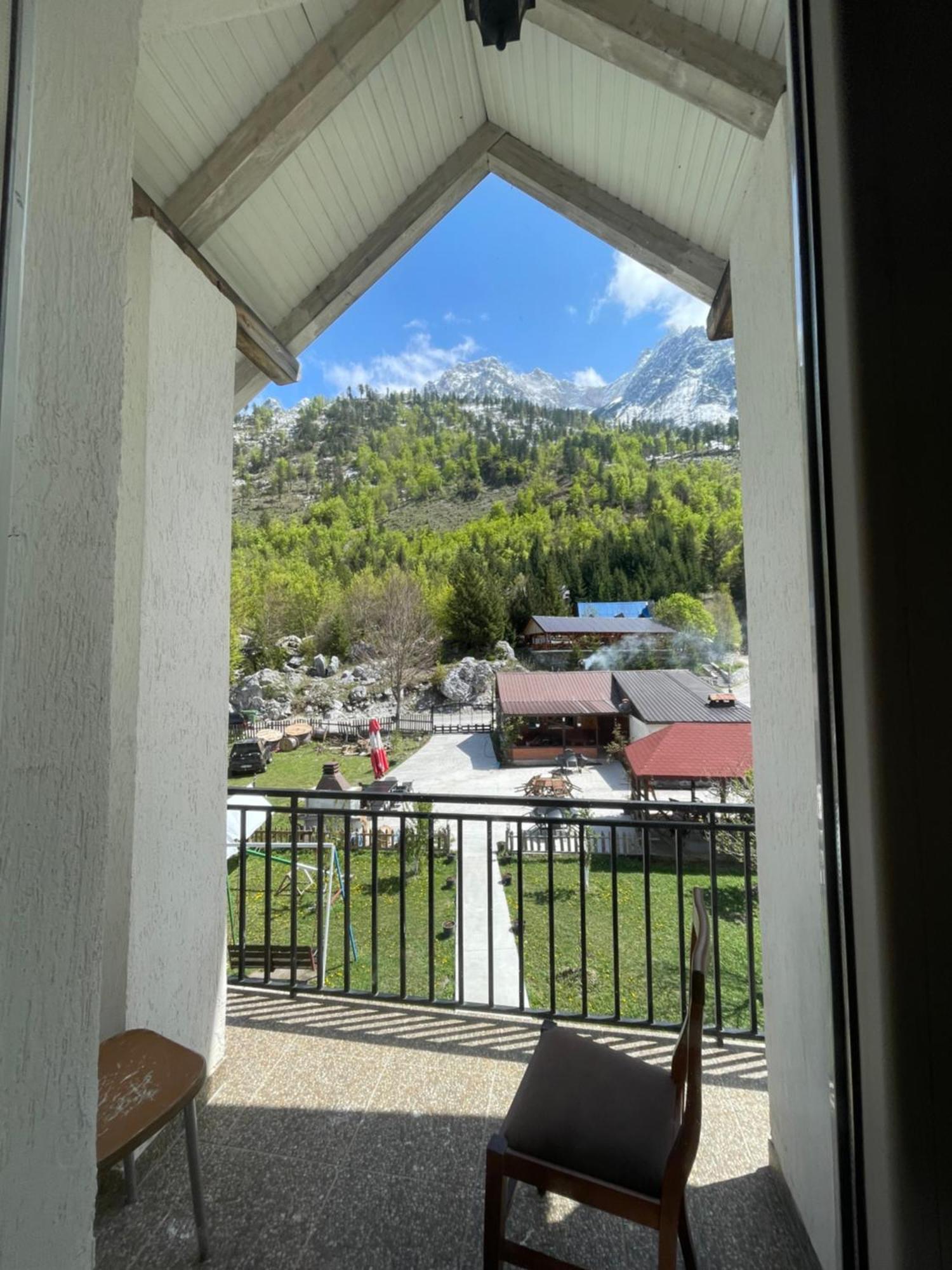 Hotel Bujtina Izet Selimaj Valbone Exteriér fotografie